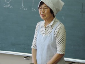 講師の平川玲子先生
