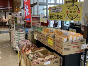 店内に設けられたローリングストック商品のコーナー